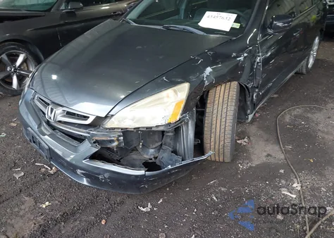 2004 Honda Accord 2.4 Lx из США, поврежденный, VIN 1HGCM56404A101436